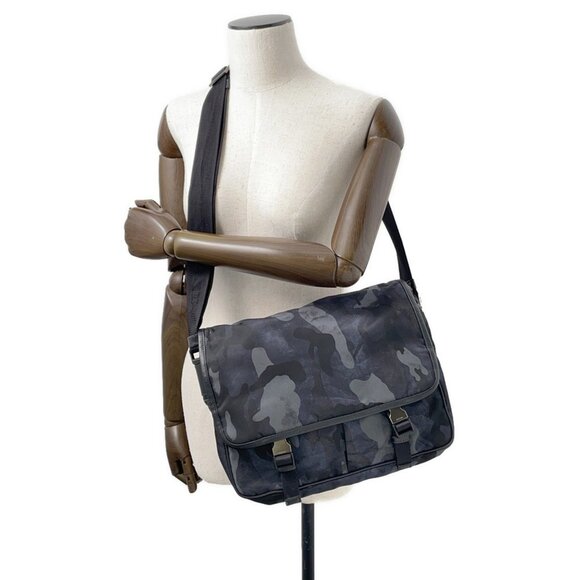 PRADA Black Shoulder Bag - Picture 4 of 15